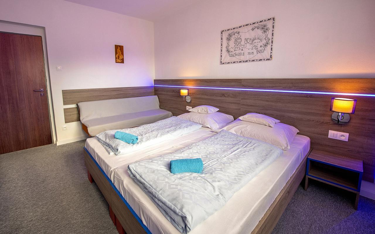 Guesthouse Cyprian Zdiar Ngoại thất bức ảnh