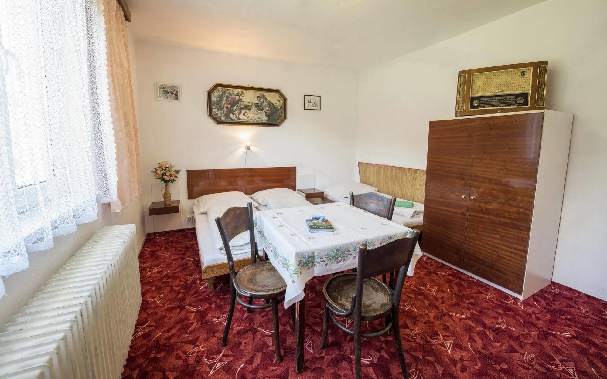 Guesthouse Cyprian Zdiar Ngoại thất bức ảnh