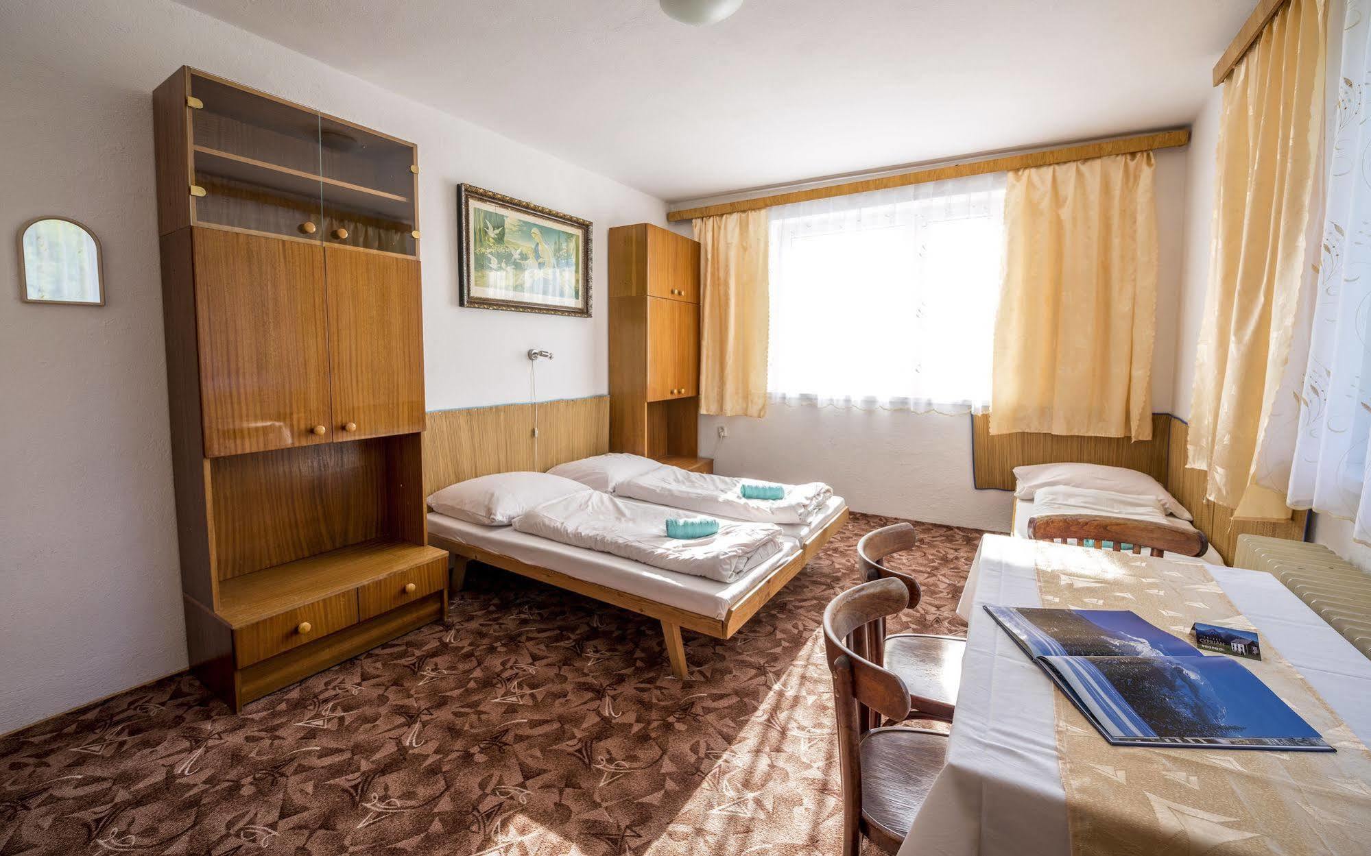 Guesthouse Cyprian Zdiar Ngoại thất bức ảnh